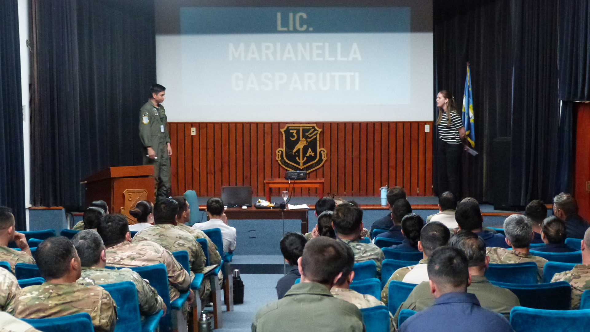 Taller de Liderazgo Orientado al Desarrollo Personal Militar